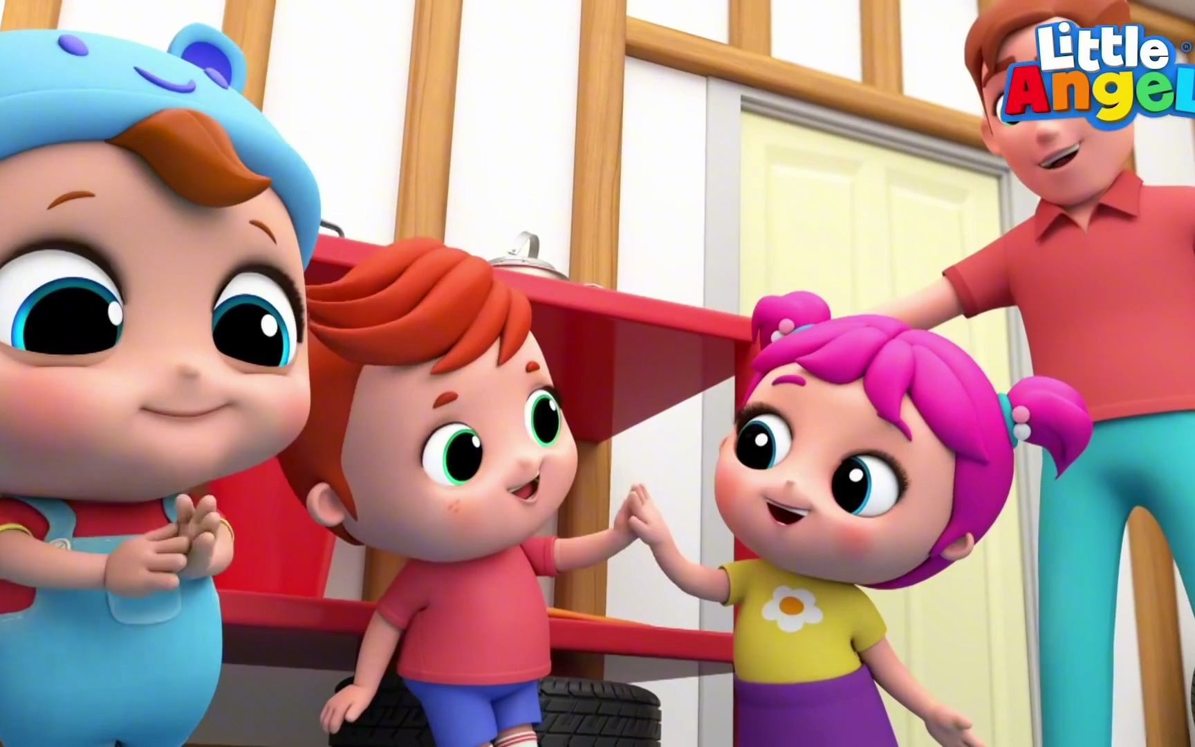 超级宝贝球球和家人一起学会了整理玩具真是太棒了