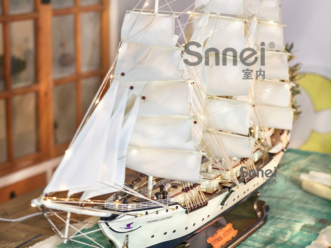 天鹅号帆船,优雅启航