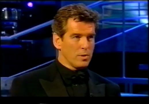 英国电影学院奖致敬007系列40周年采访:皮尔斯ⷥ𘃩𒁦–淚— Pierce Brosnan哔哩哔哩bilibili