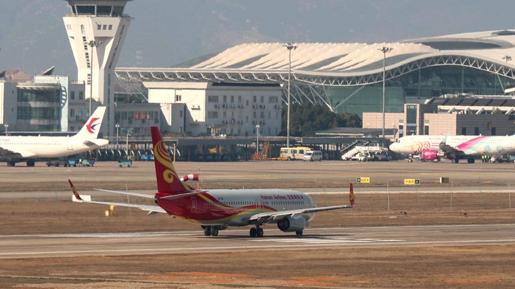 海航b737-800起飞