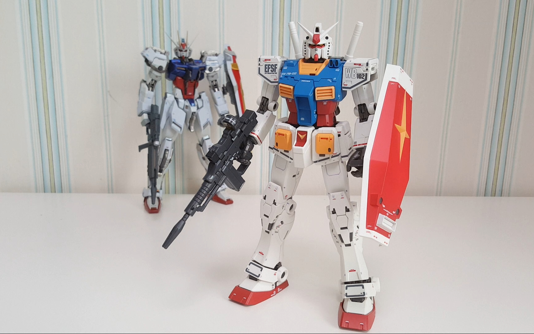 万代fix1017 40周年版元祖高达rx-78-02