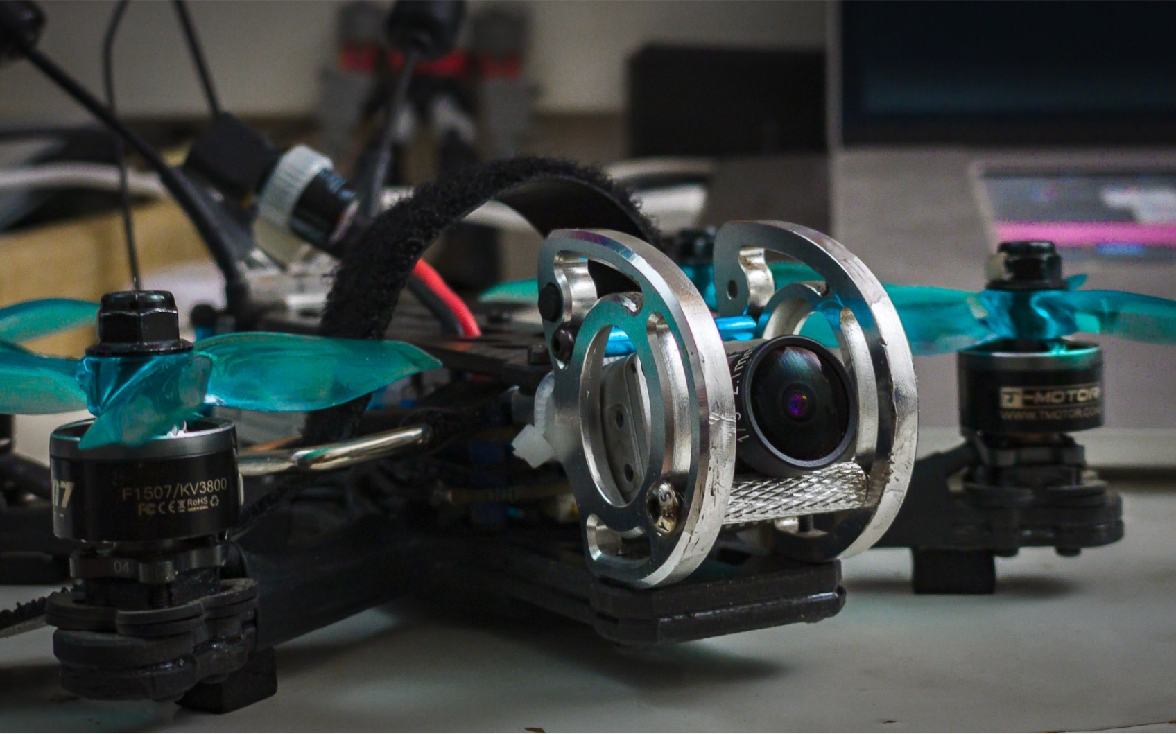 djifpv天空端1080pbyruncam调色