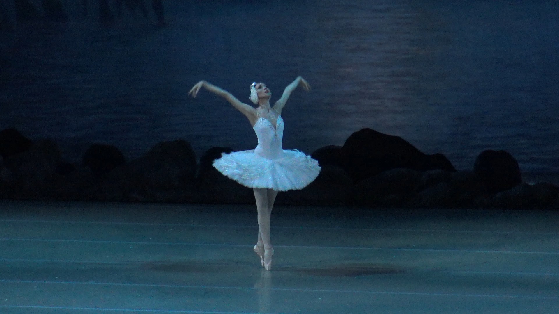 viktoria valerievna在芭蕾舞天鹅湖