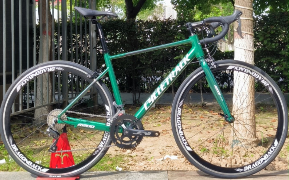 ck骑迹r200入门公路车小铝刀配禧玛诺手变性价比超高,5个颜色任您选择