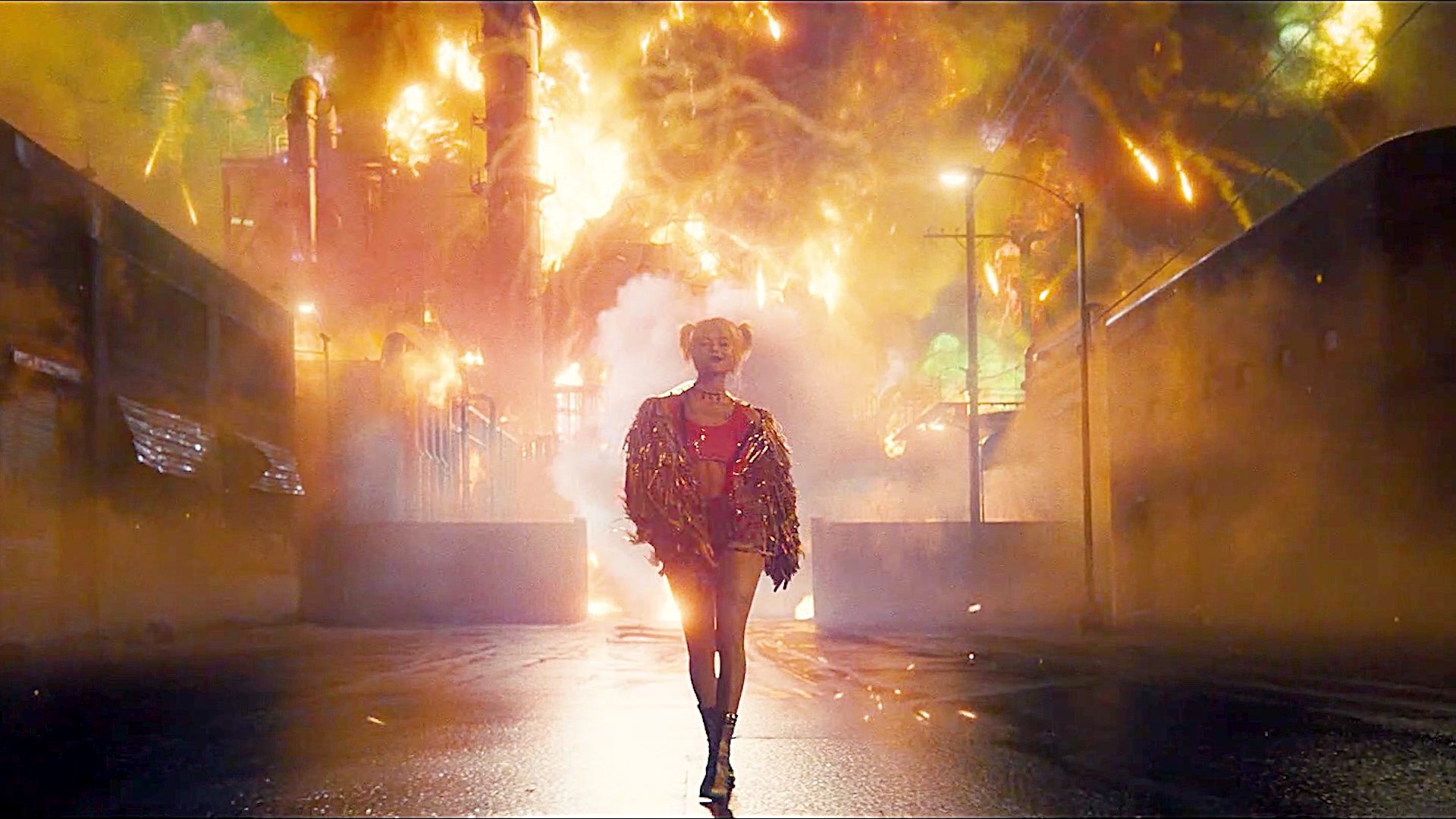 为了让哥谭市的所有人知道她和小丑分手,炸没了ace化工厂.