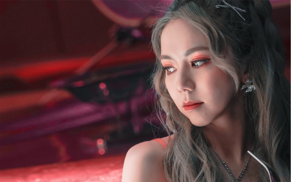 邓紫棋直播清唱《少年与海》《孤独》《给自己的情书》《fly away》