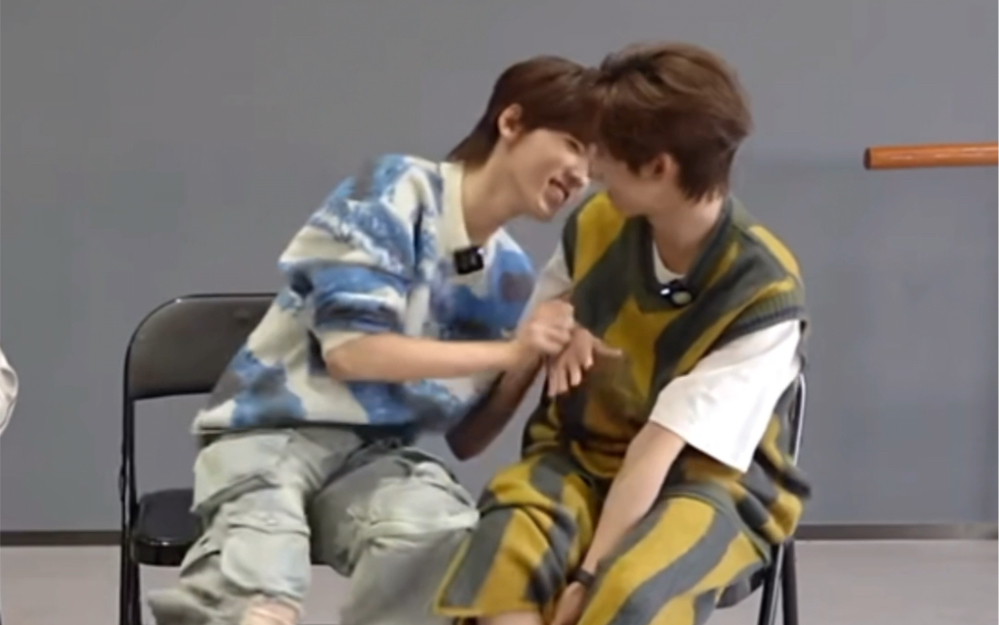 【轩霖/霖轩】好嘞是闺蜜不好的是敌蜜