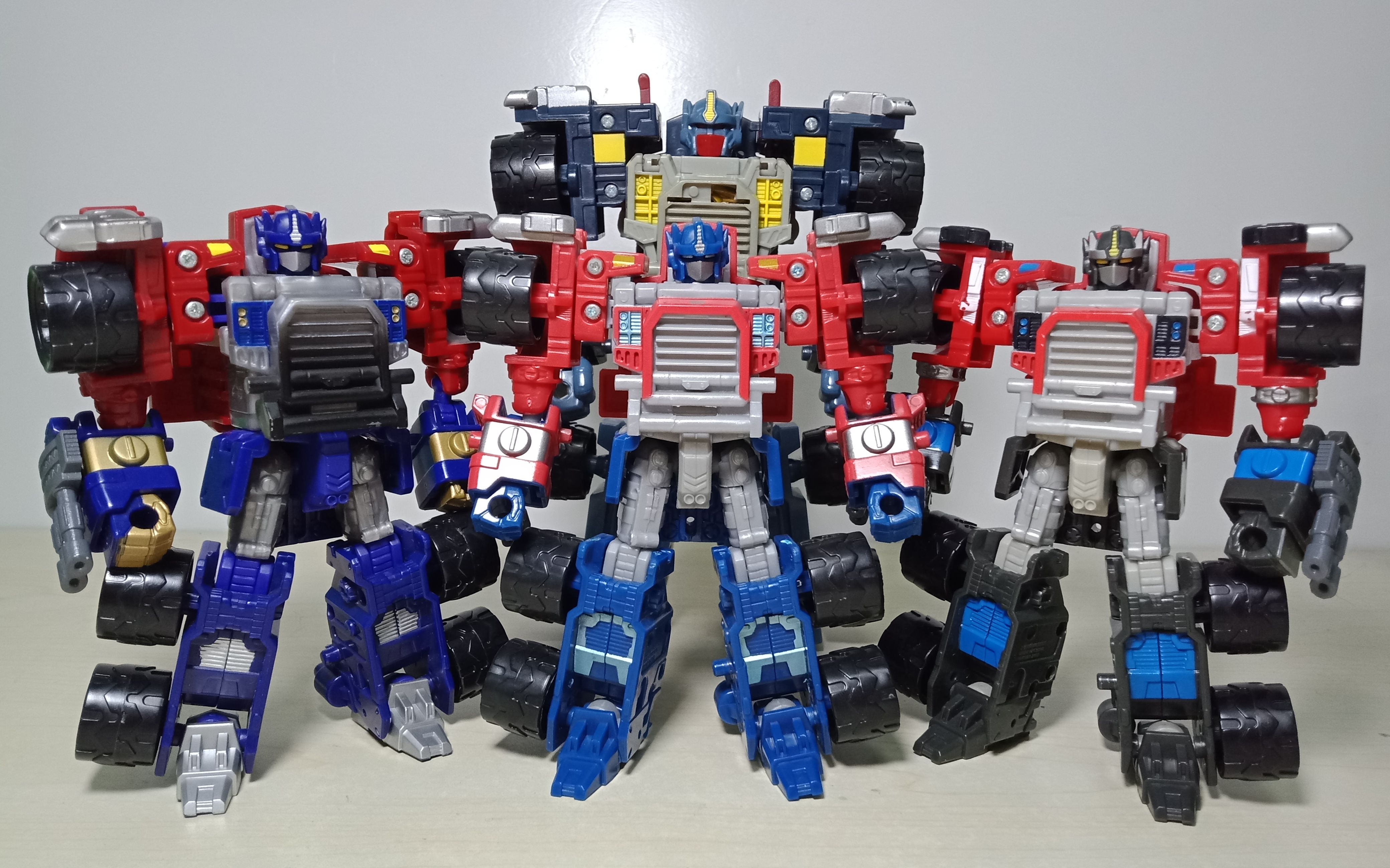 活动作品挣脱束缚直面自我变形金刚微型传说雷霆舰队a版stdd级擎天柱