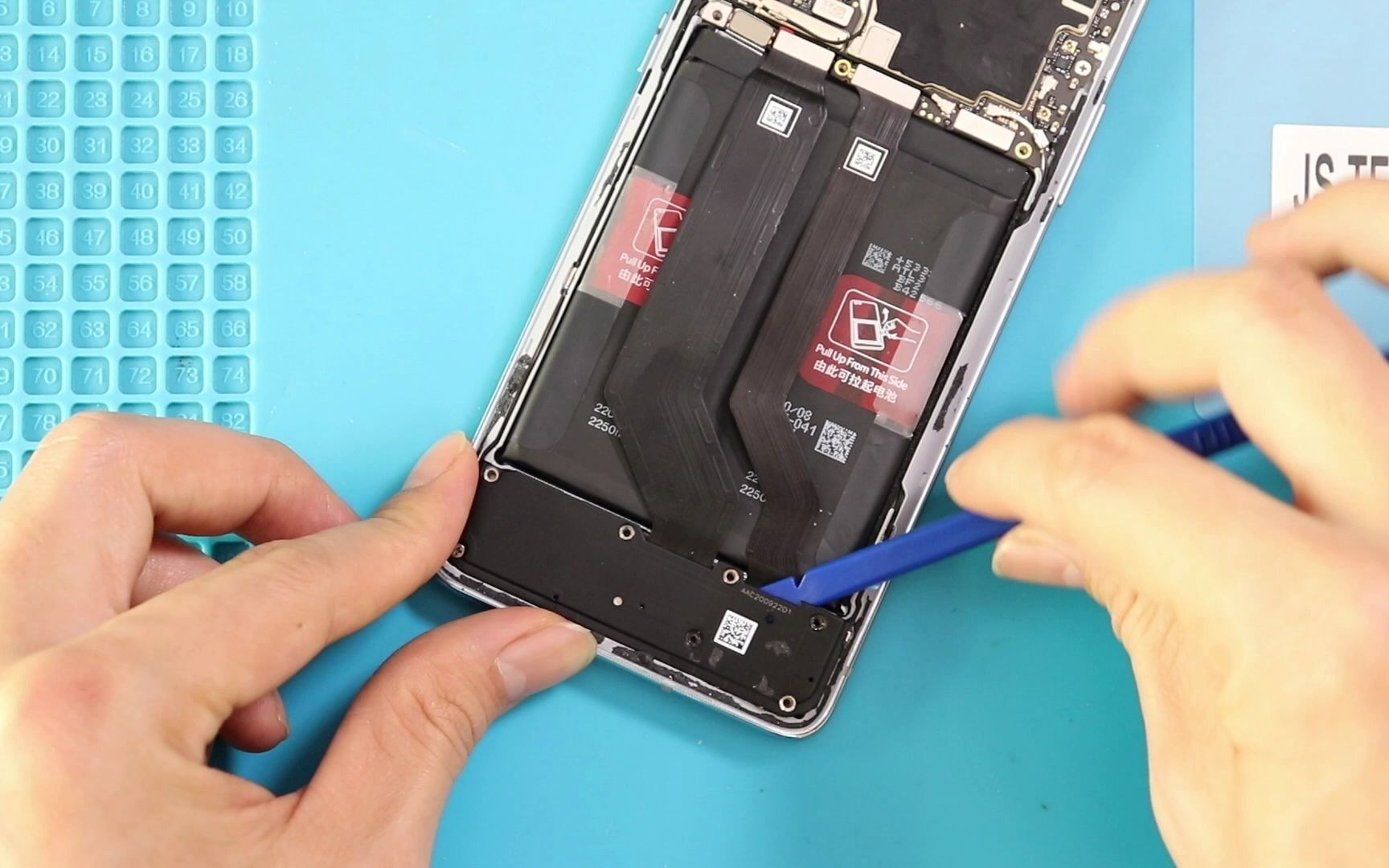 oneplus一加8t尾插充电排线更换教程一看就会小白如何自己动手换充电