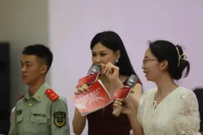 Download Video: 为解决大龄官兵婚恋难题，举办“幸福双拥 一见军心”军营开放日暨青年联谊会，让笔挺军装邂逅秀丽红妆阳光军人牵手俏丽佳人