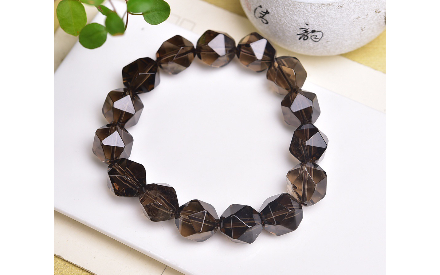 9393天然茶水晶刻面手串,便宜到不敢相信,晶体干净,型号:8一10一