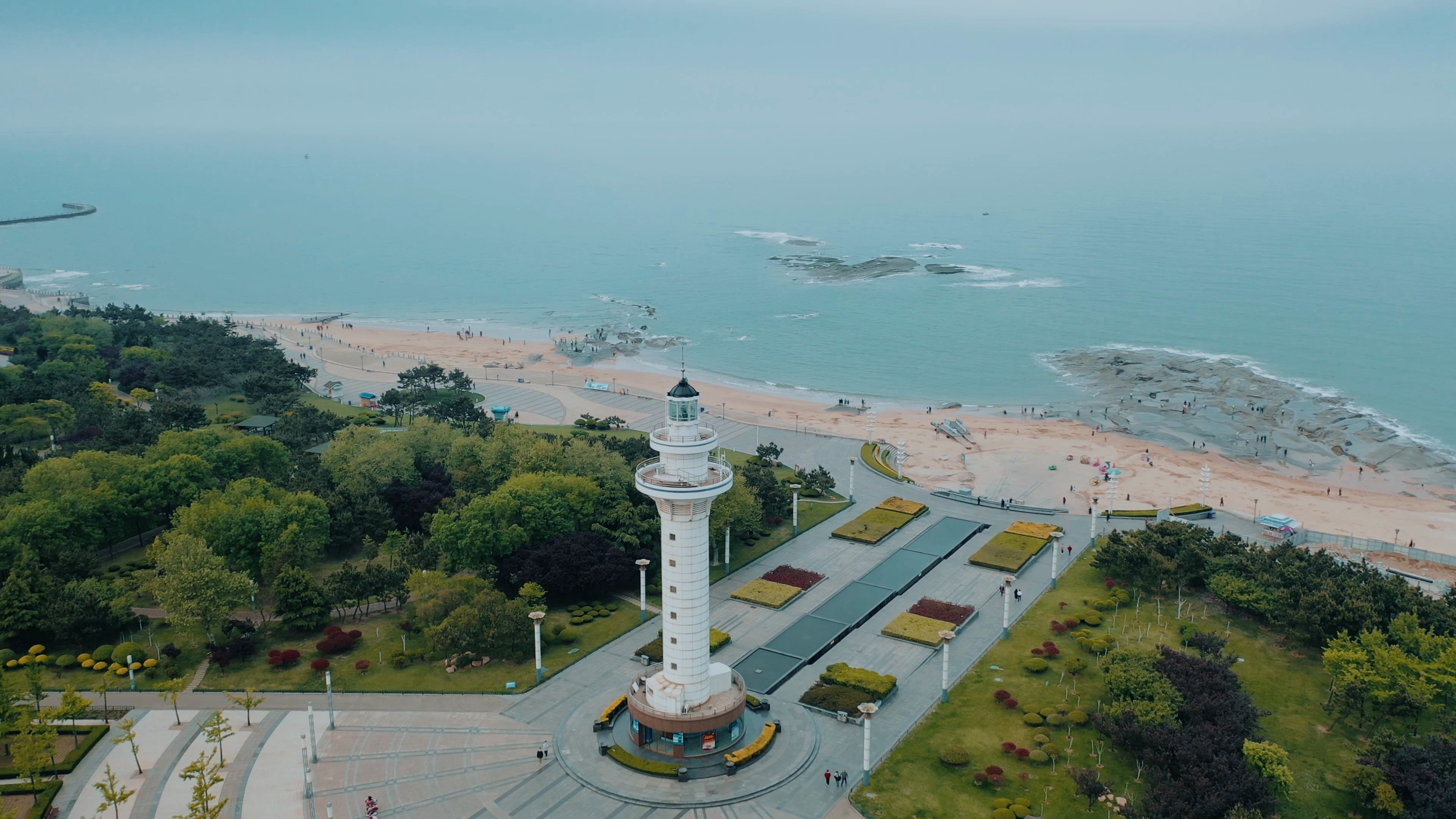 海滨日照灯塔广场