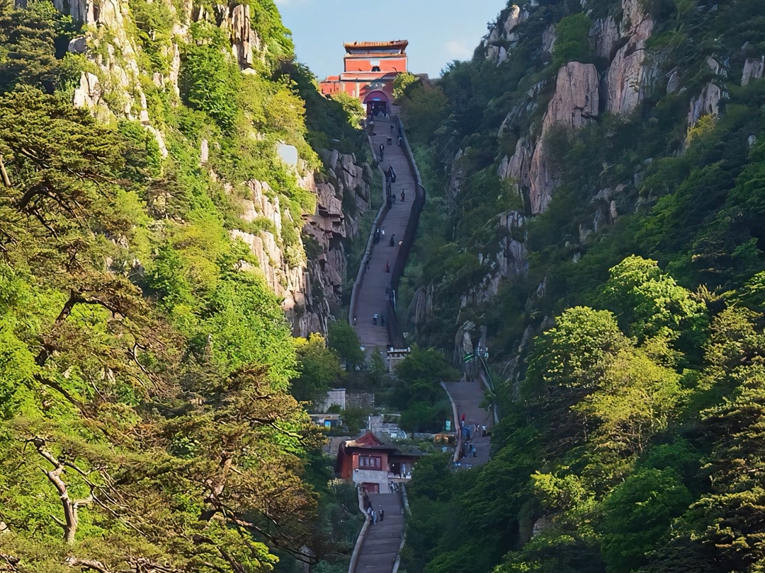 东岳泰山,西岳华山,南岳衡山,北岳恒山,中岳嵩山,看看你都去过哪几座?