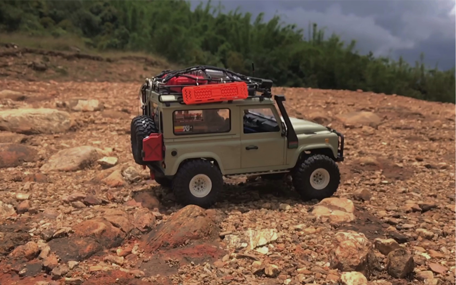 莽牛路虎d90周末越野