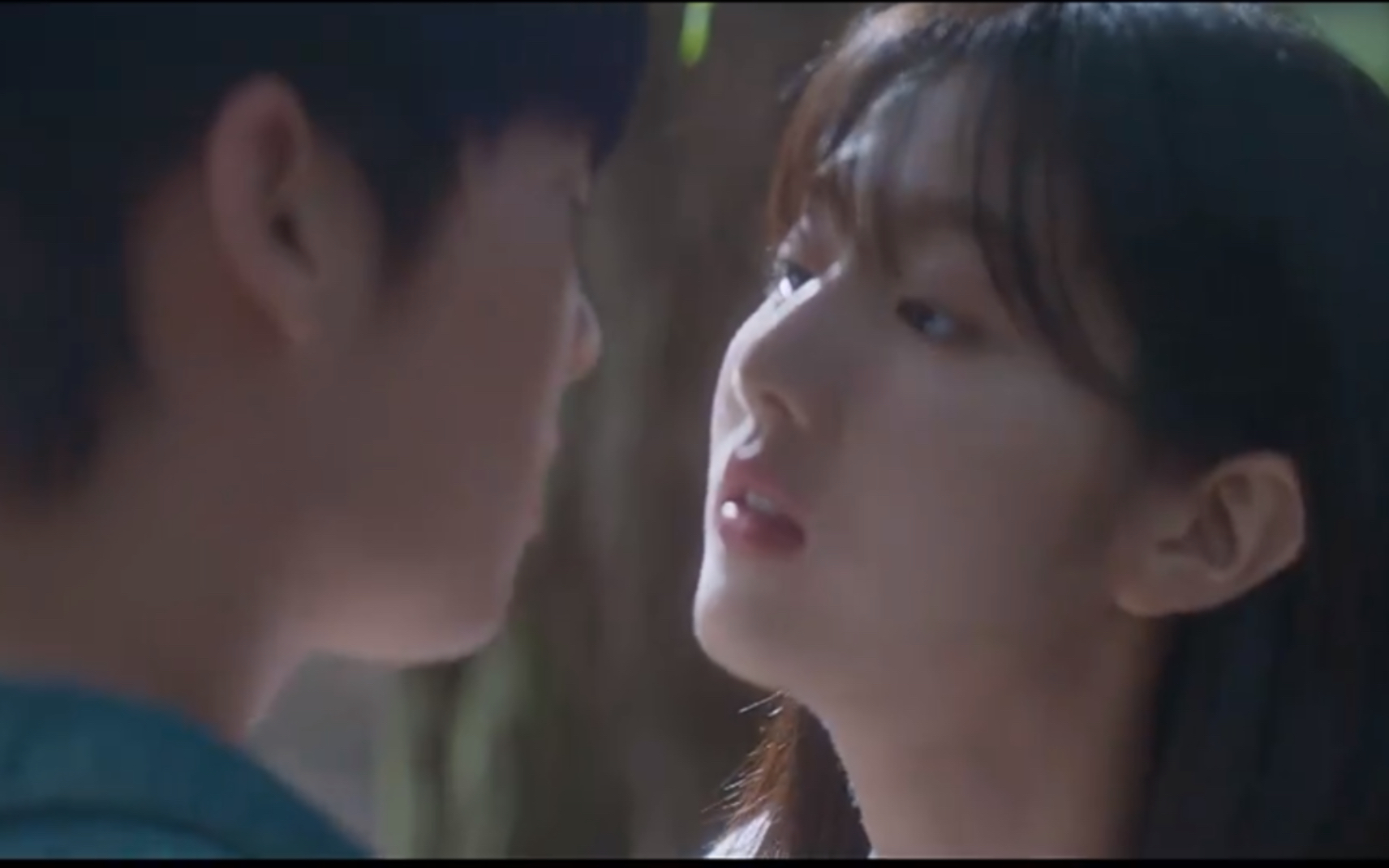 【闪亮的西瓜】纯爱战神!清雅李灿的初吻!清雅黑暗人生中的一束光