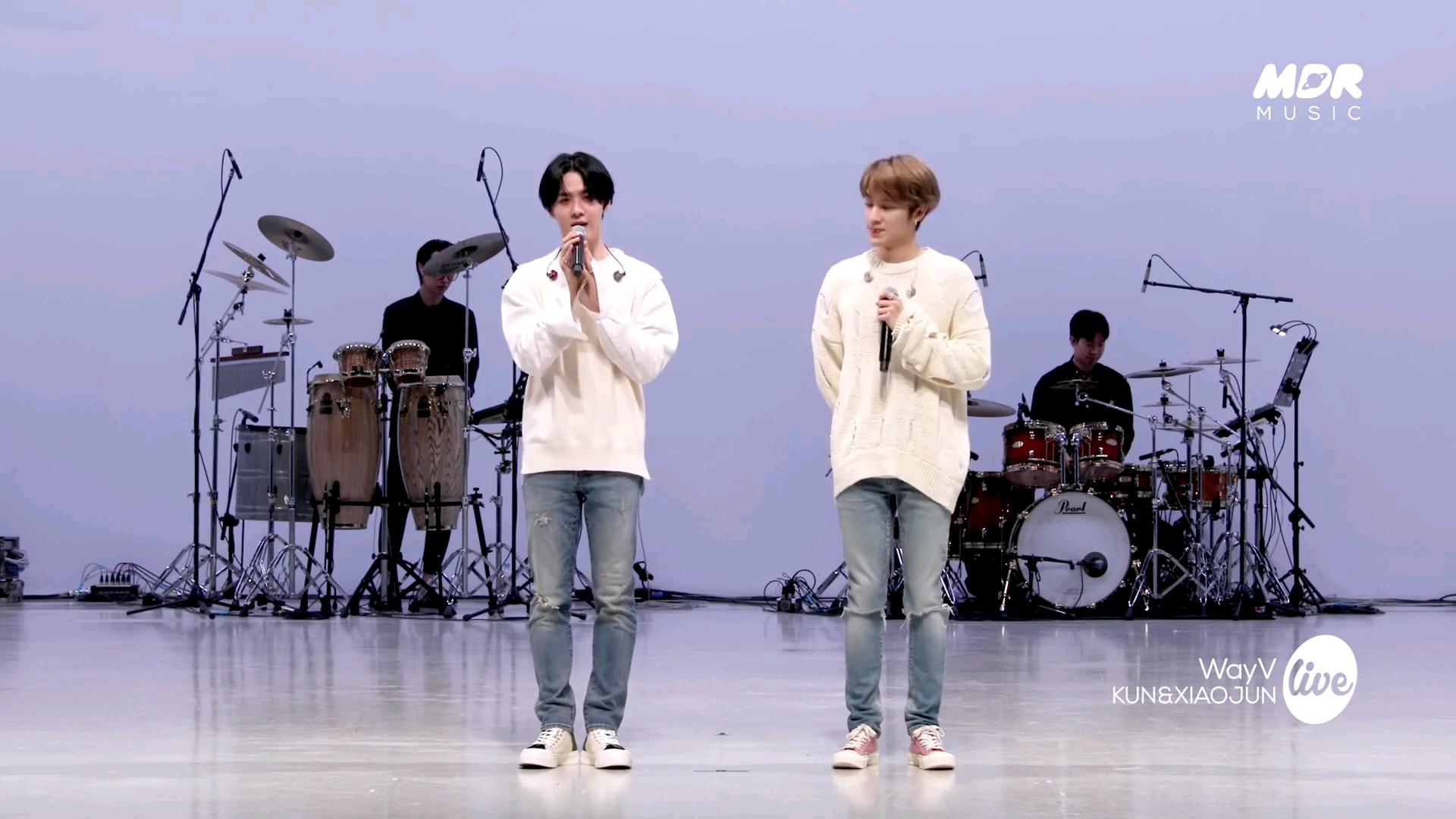 [图]【钱锟 肖俊】WayV KUN&XIAOJUN - “Back To You (English Ver.)” Band LIVE | [it's LIVE]