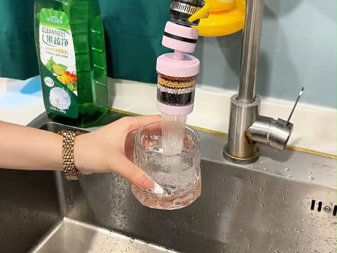 家里水质发黄,长时间饮用危害健康,一定要用这个水龙头过滤器,六层