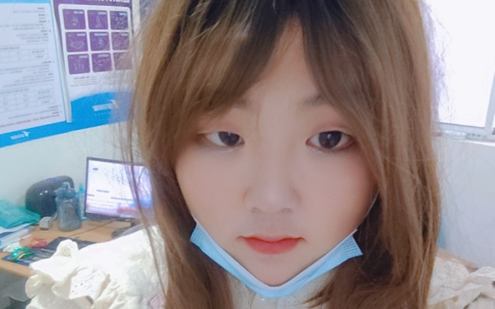 肥宅女装大佬从东关街回家啦.