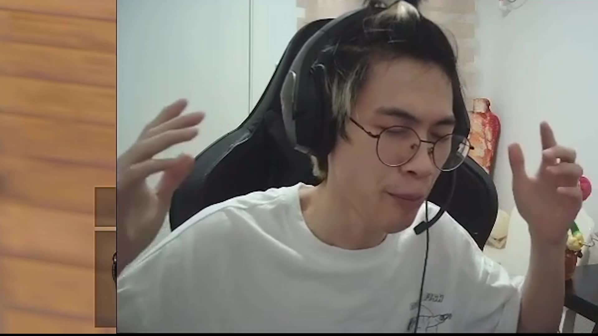 虎牙董系长魔鬼听歌