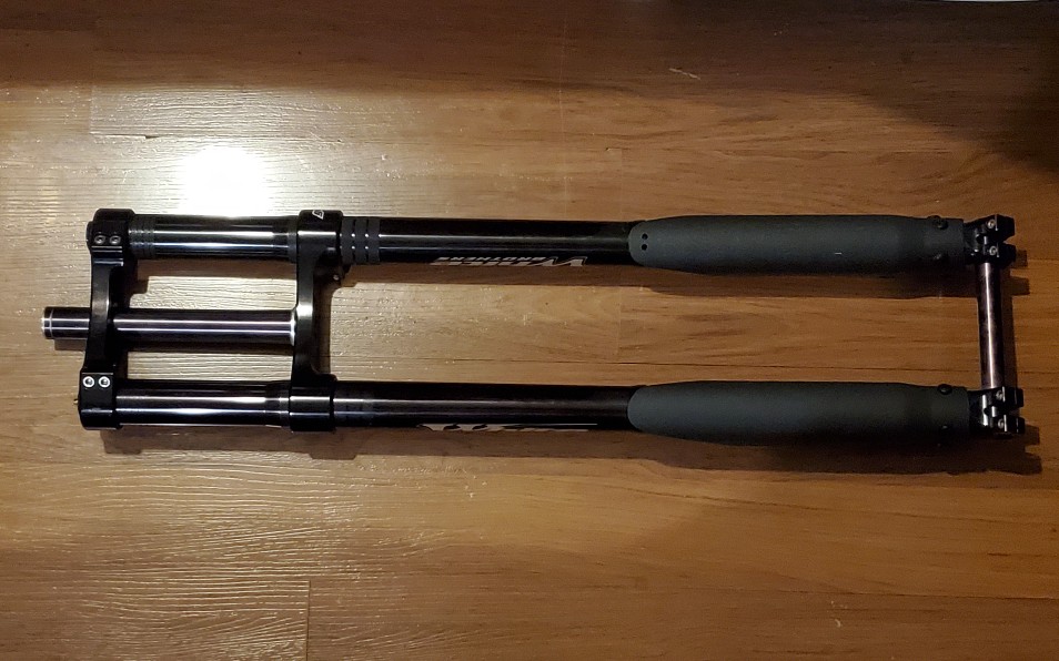 新款whitebrothersgroove200速降前叉介绍