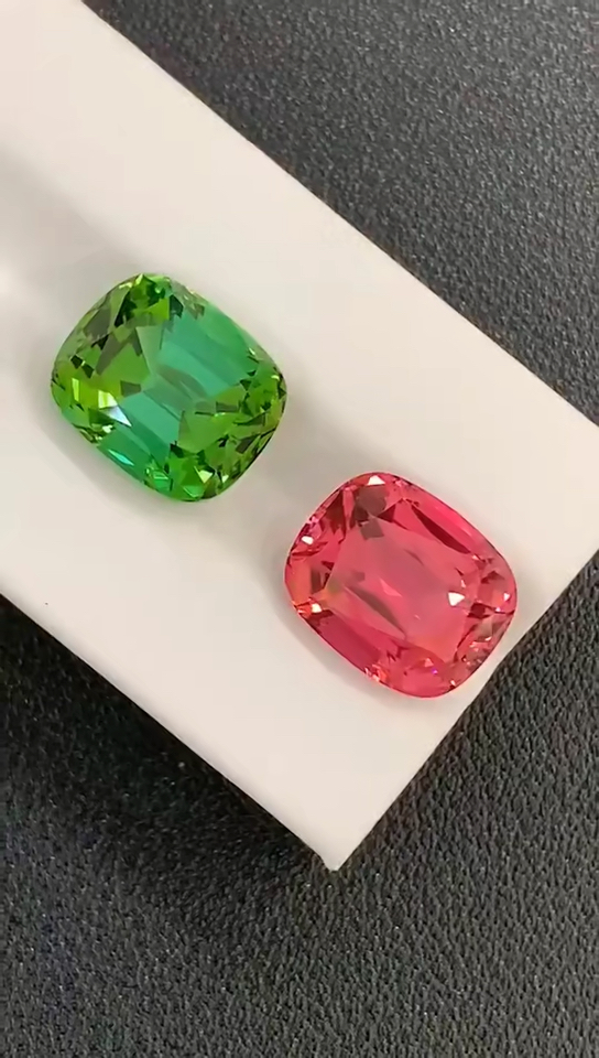 【yfy78甄选优质宝石】一对阿富汗碧玺_哔哩哔哩 (゜-゜)つロ 干杯