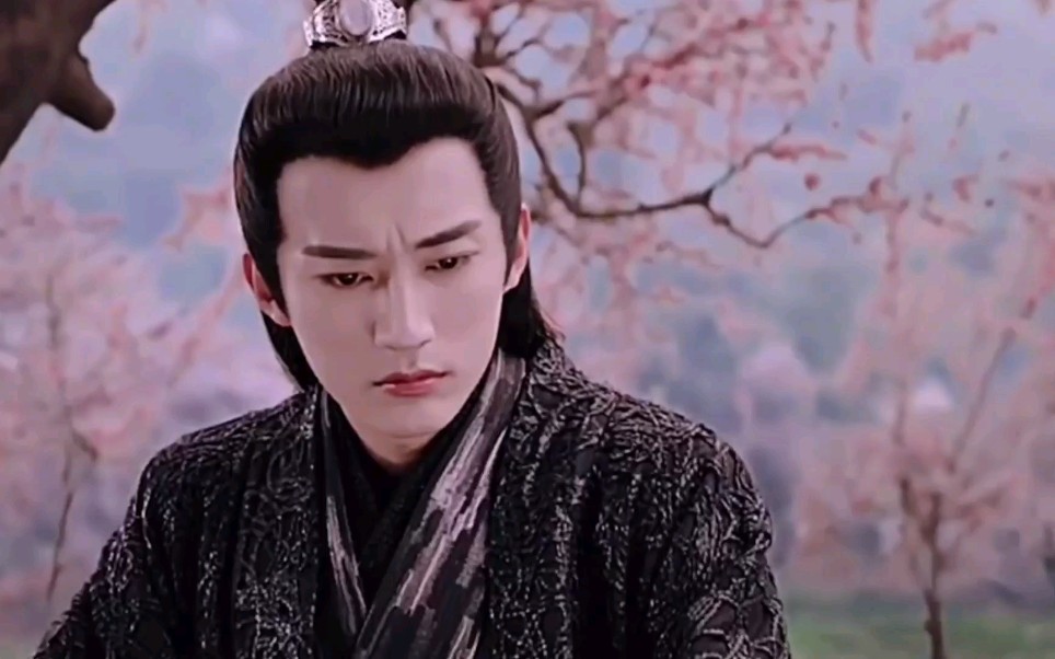 妖帝这颜值真是让人想恨都恨不起来,只可惜眼神不太好!