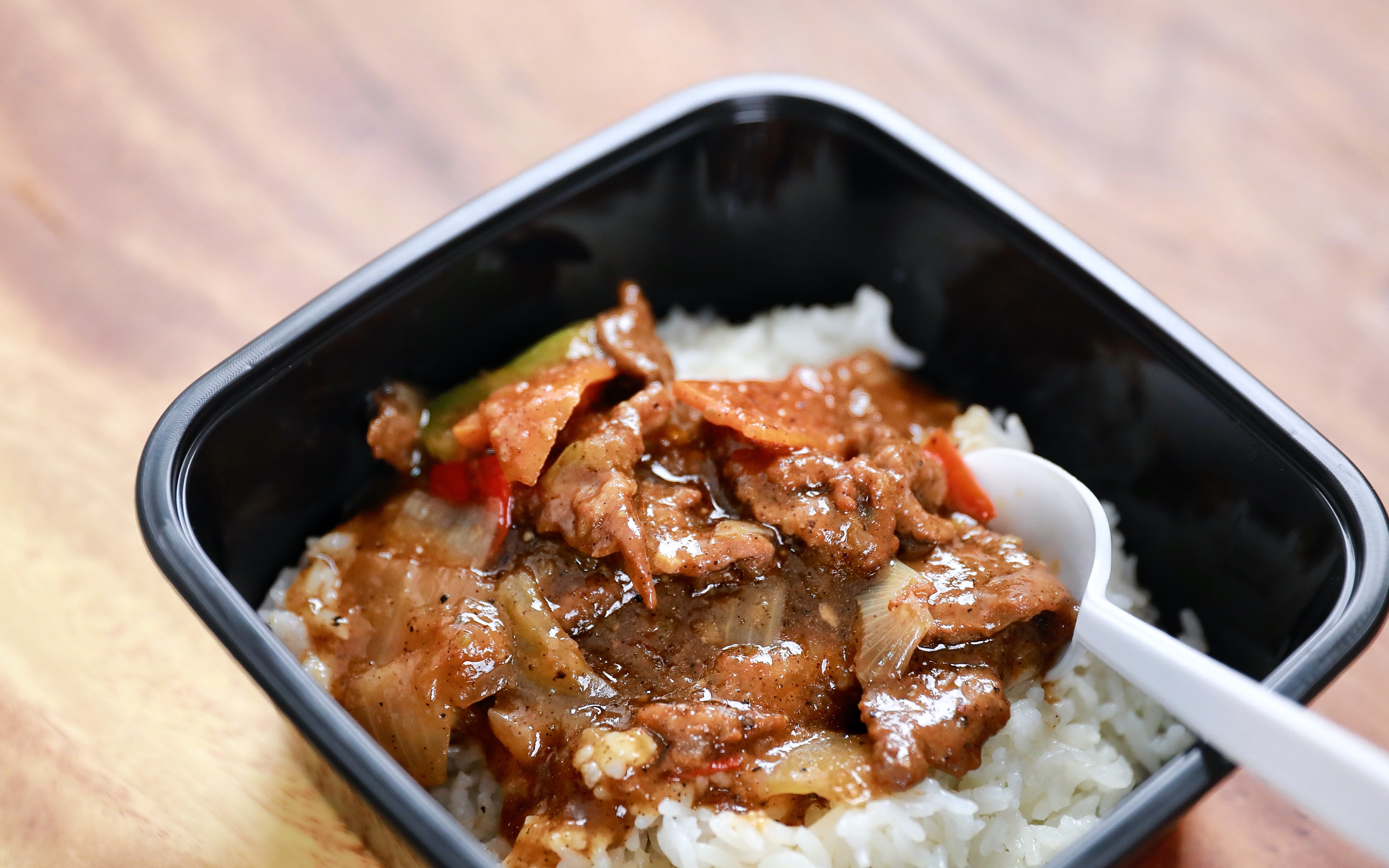 外卖竟是这么做的?料理包开箱大揭秘!