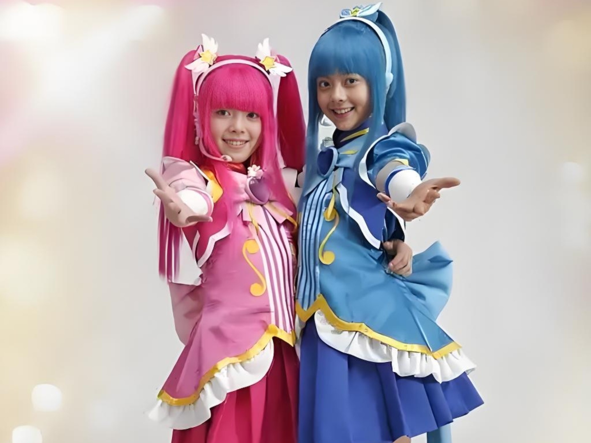 美琪vs美雪【巴啦啦小魔仙对打】