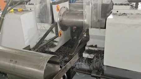 大口径不锈钢管材双头平面倒角#倒角机 #双头倒角机#倒角机厂家 #托料