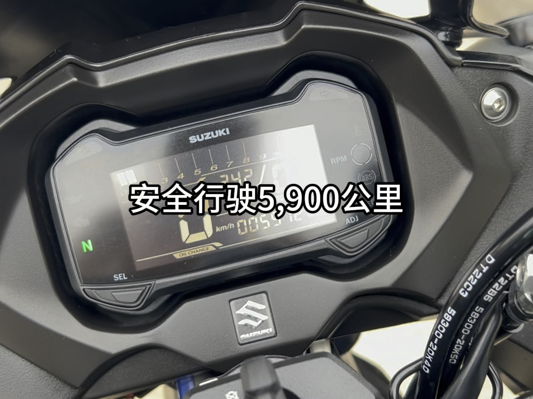 23年11 月铃木gsx250r 一手车 准新车状态 5千多公里