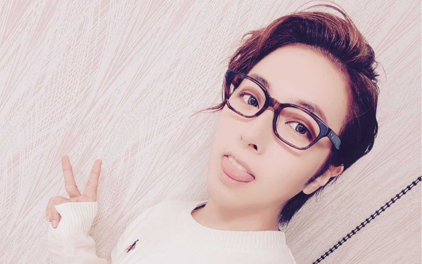 占卜前的苍井翔太(看起来不太聪明的亚子)( 07△)_哔哩哔哩 (゜-゜