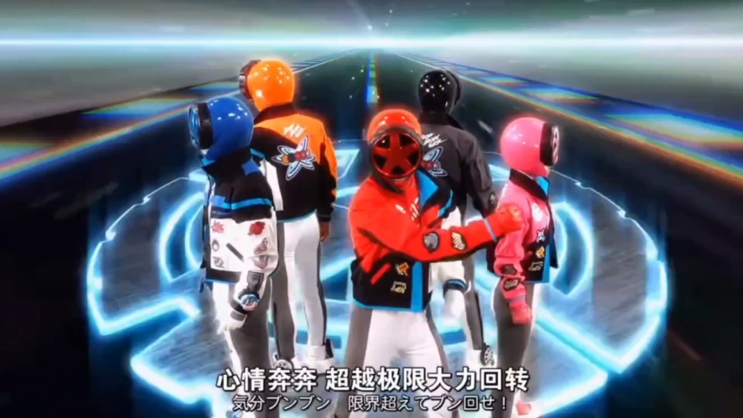爆上战队奔橙回归,奔奔者5人身穿冠军强化服,玛德勒克斯壮烈下线
