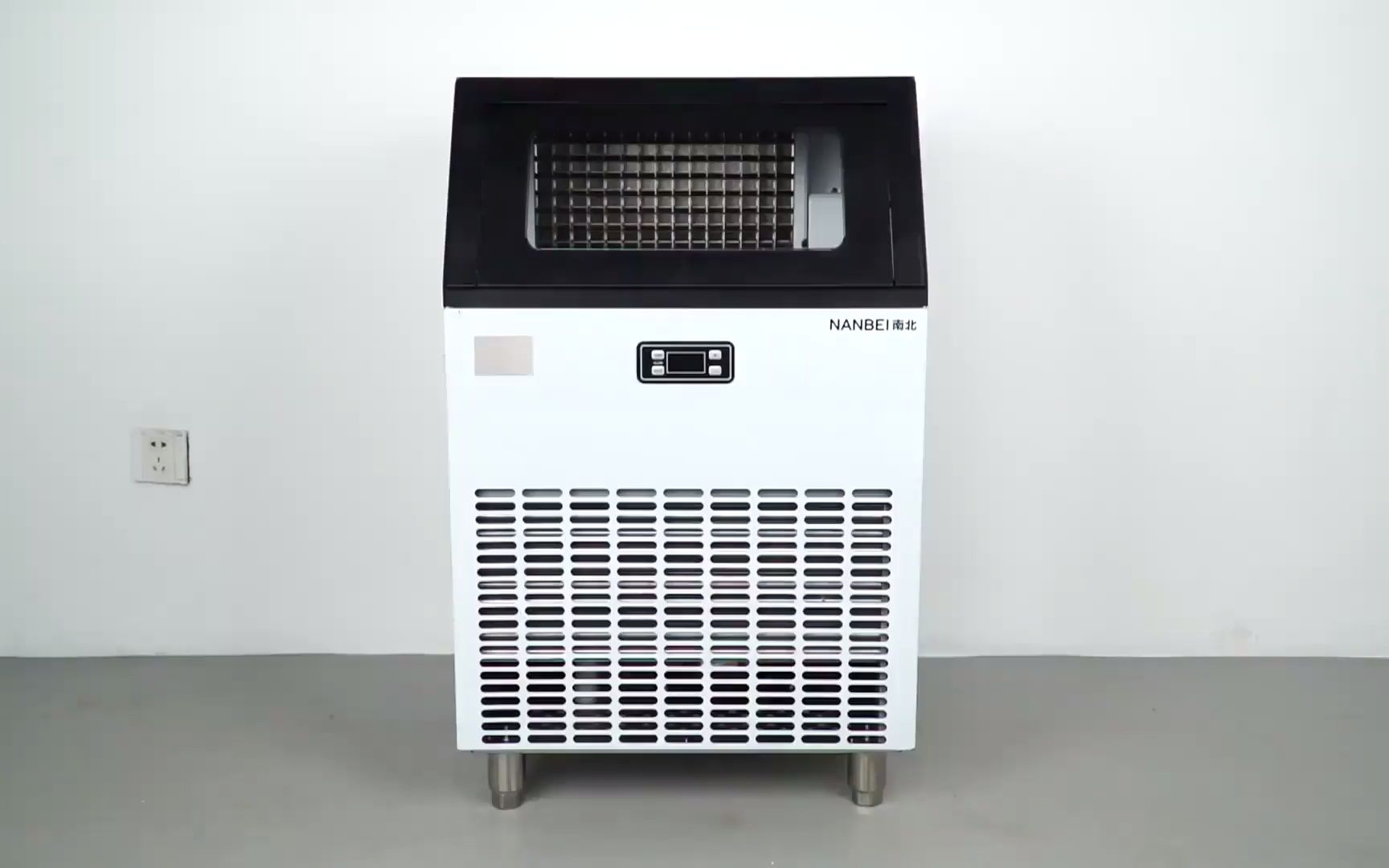 制冰机 餐饮酒吧奶茶店冷饮饭店专用制冰机 方块冰制冰机 小型制冰机