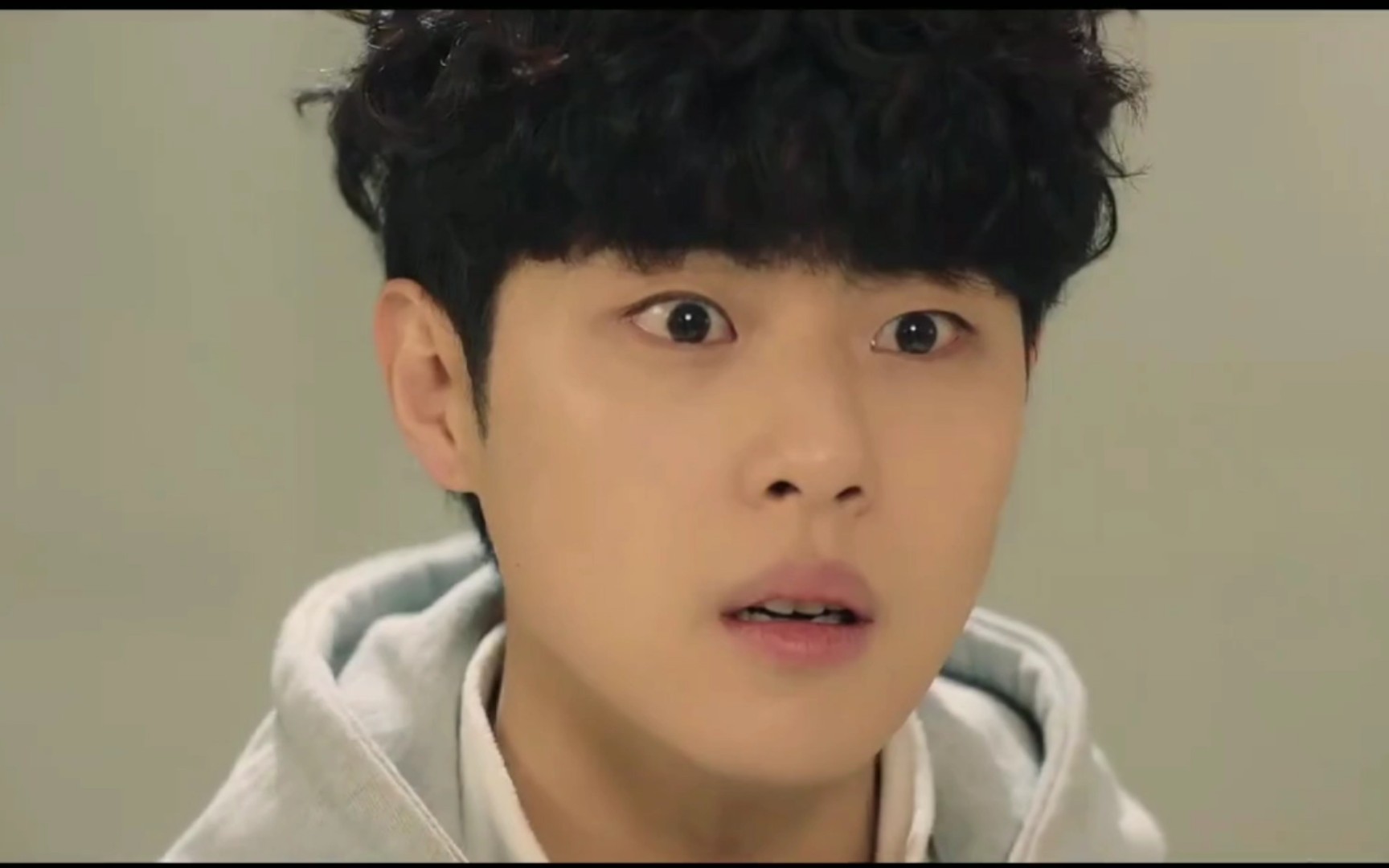 【惊奇的传闻】男主要被取消驱魔人资格了!