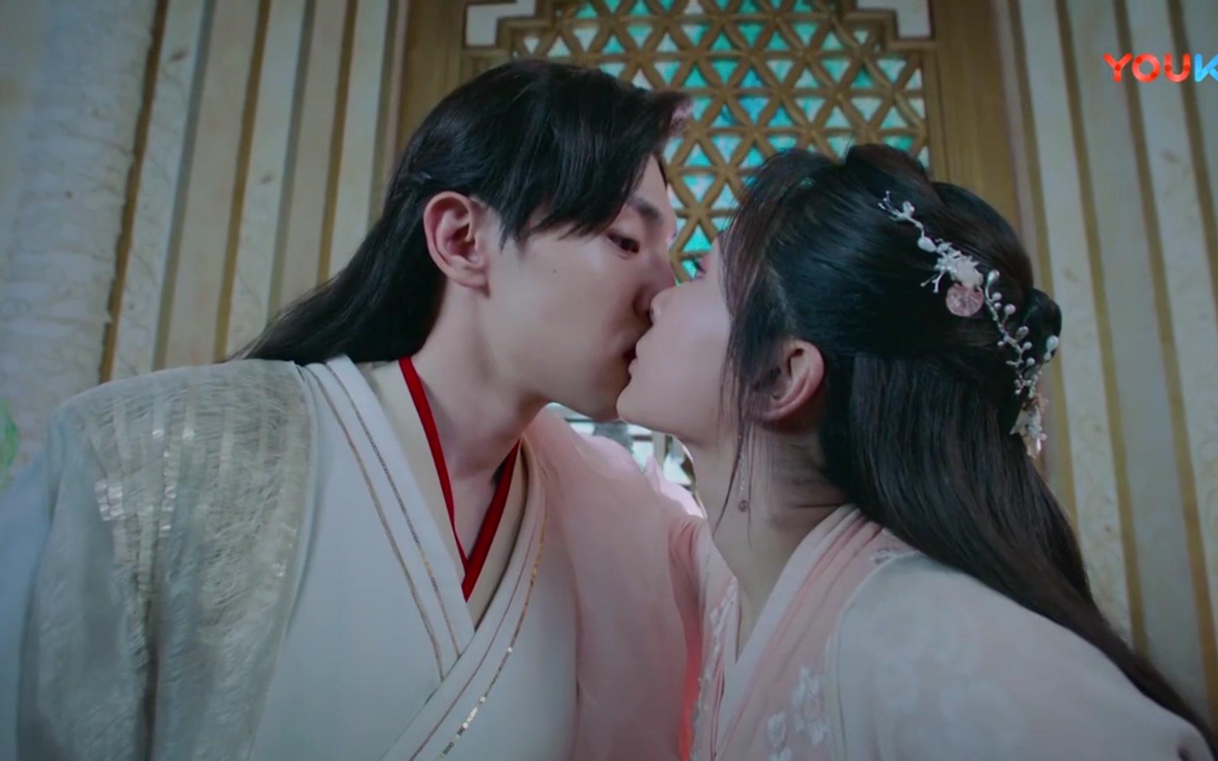 【二环小剧场】锦觅喂灵芝 初吻啊啊啊啊_哔哩哔哩