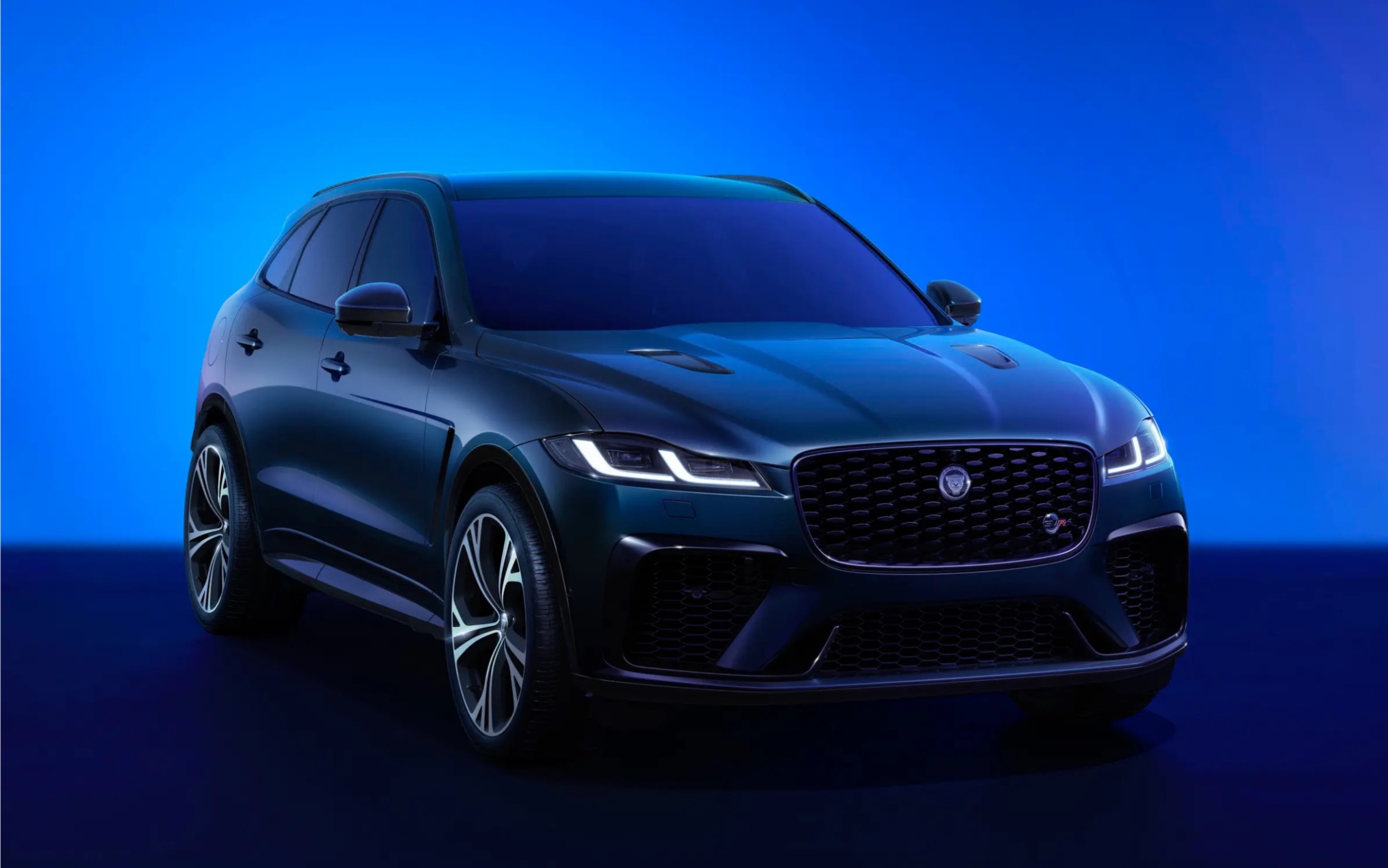 纯进口的捷豹f-pace本周照着9万谈,低配落地40万