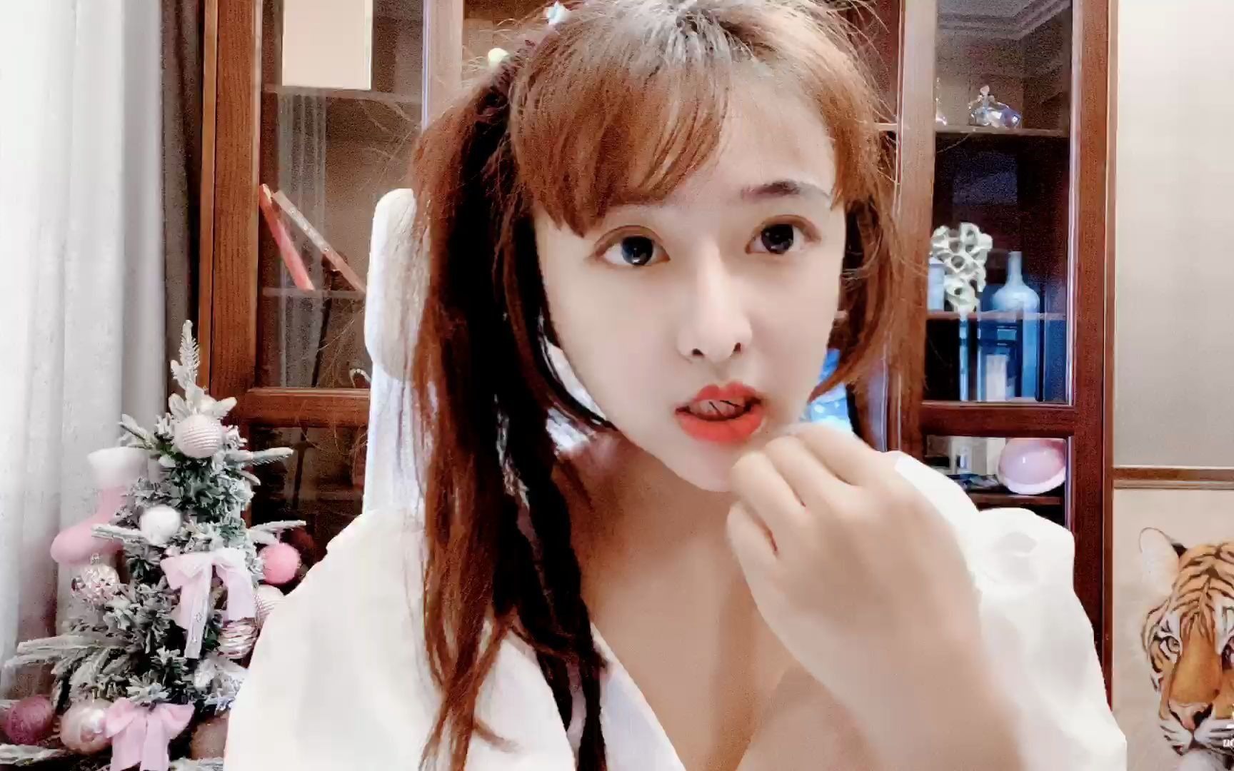 斗鱼-顾北宁_2021-08-14-1410_08-14-1459_e宝生日快乐哈