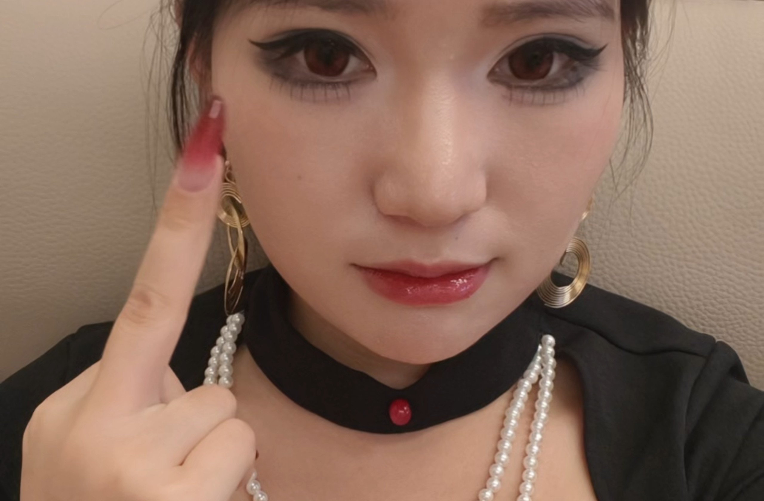 把血汗钱奉献给我