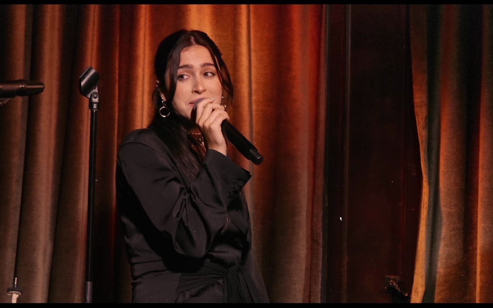 超好听的英文歌《nostalgic》一开口就爱上