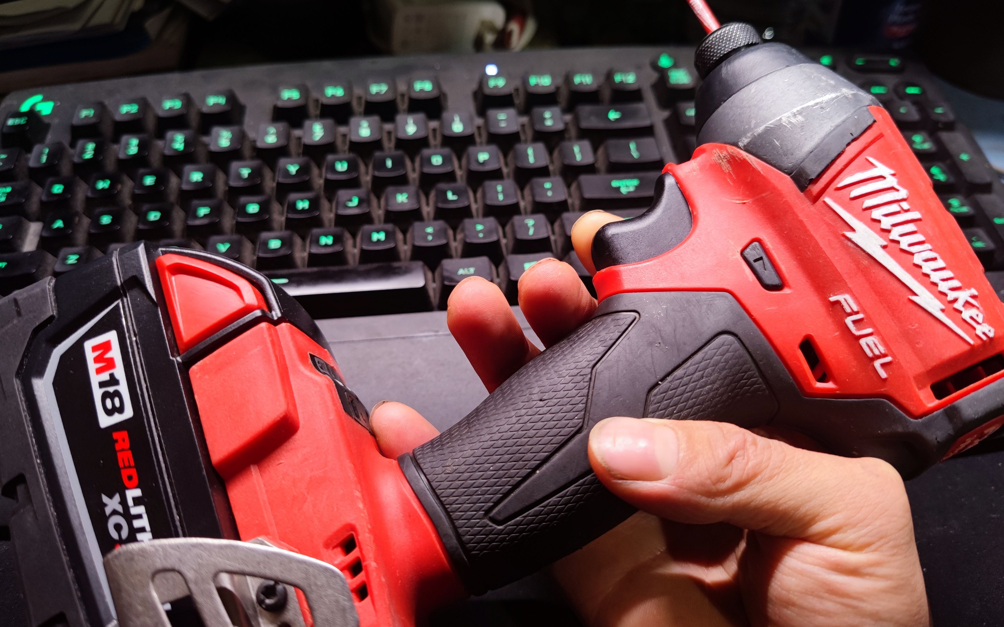 米沃奇2753冲击起子机维修清洗保养_哔哩哔哩_bilibili