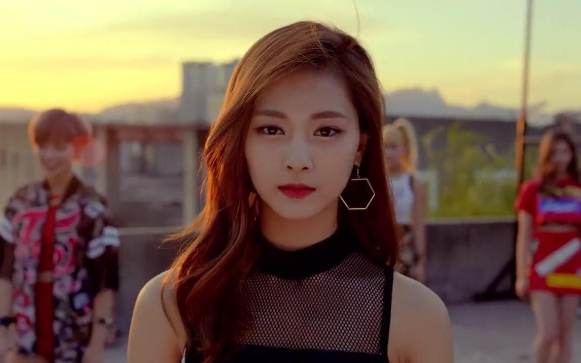 [twice]盘点历次回归MV中最亮眼成员_哔哩哔哩_bilibili