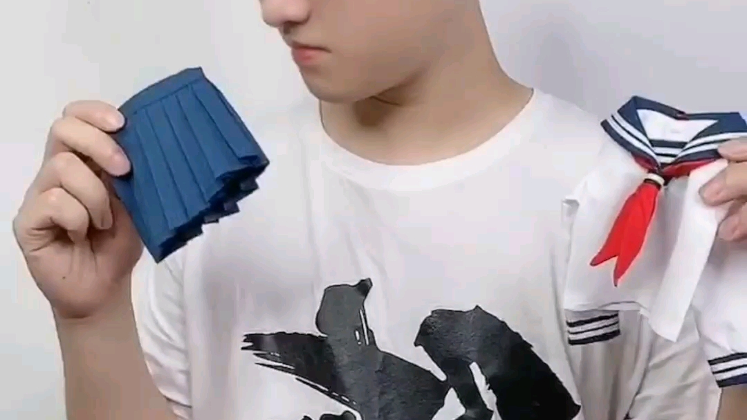 快来看陈尼玛穿女装_哔哩哔哩 (゜-゜)つロ 干杯~-bilibili