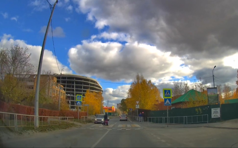 [图]秋明市街道之旅 - 俄罗斯西伯利亚街景 - Движение на автомобиле по Тюмени до Правобережного