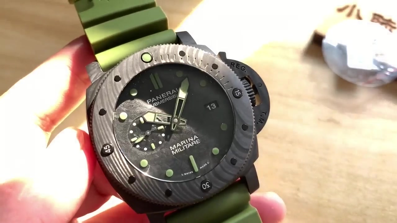 【新品评测】颜值在线vs_沛纳海潜行961_致敬每一位无惧深海的勇士