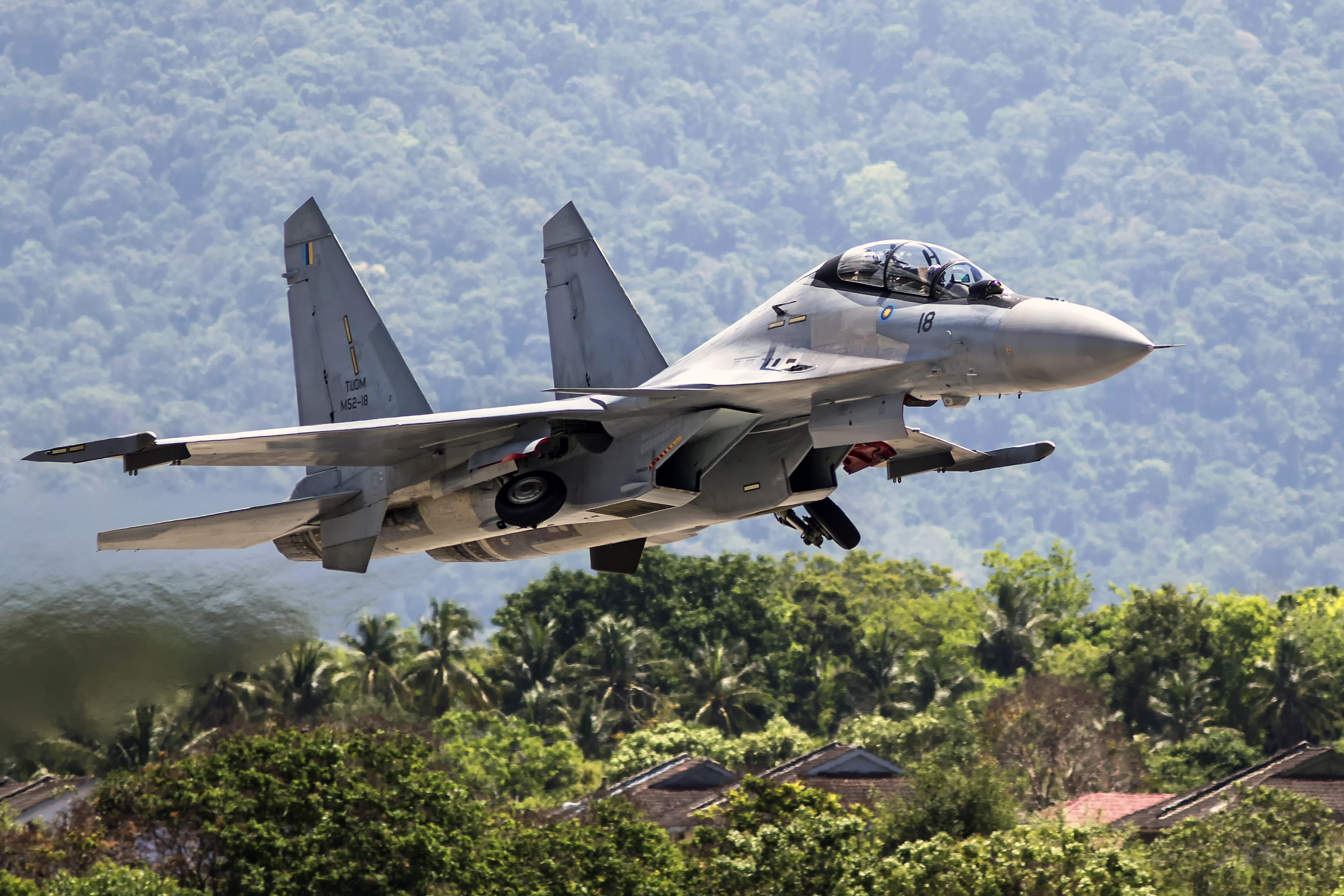 巴基斯坦全面用枭龙战机当主力机型,已换装中国新型导弹