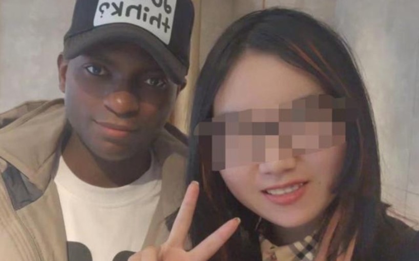 女大学生自曝和多名黑人恋爱,亲密照全网疯传