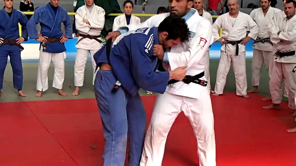 柔道-o goshi 大腰 (柔道传奇ilias iliades)_哔哩哔哩_bilibili