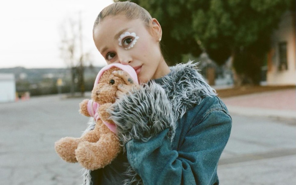 [图]Ariana Grande二单we can't be friends官方MV预告