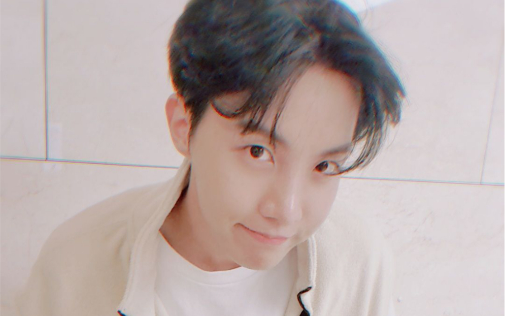 bts郑号锡假想男友很平常的一个需要工作的日子