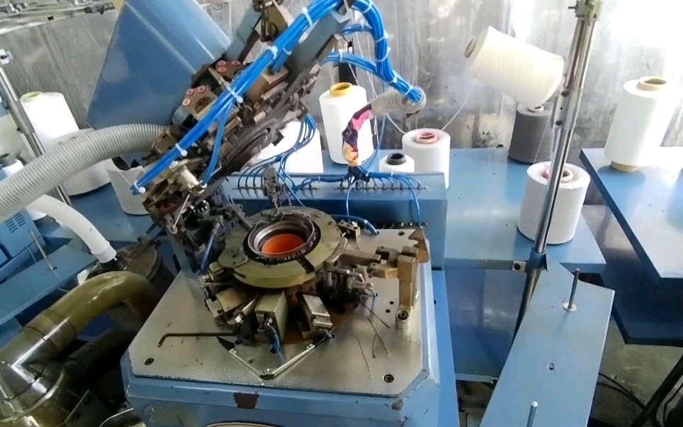 活动  袜机维修,揿针头螺丝断掉,怎样取出来